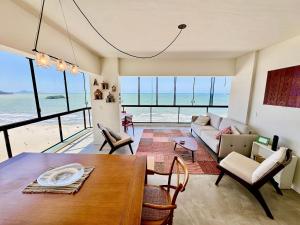 APT 1401 - Frente Mar - 4 suítes - BC - Sensacional