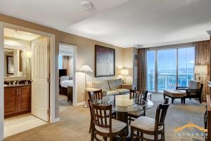 MGM Signature-09-820 1Br 2Ba F1 Pits View Balcony