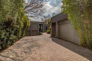 Houghton Luxury Villa