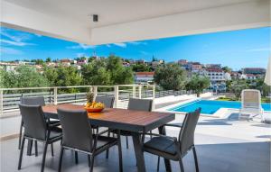 Beautiful Home In Seget Vranjica