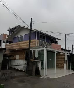 Casa terceiro piso, meio de várias praias