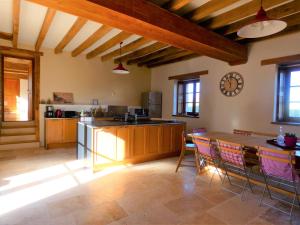 Maisons de vacances Gite en Berry : nature, velo et peche - FR-1-591-709 : photos des chambres