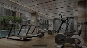 Modern room with Pool and Gym in the city center just 600m from Subway station!