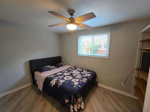 3 bedroom w indoor pool hotub