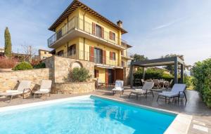 Lovely Home In Castiglione Del Lago