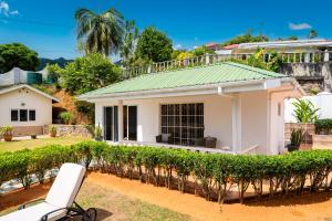 Au Cap Self Catering
