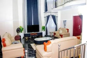 Exclusive Villa 24Hr Solar Electricity - Owerri