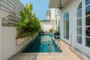 ELIVAAS 4 BHK Villa with Pvt Pool & Jacuzzi-Yashgeet - Naozor