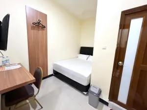 Kendari City Center Homestay - Pipulu