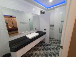 Modern pool villa 3 bedrooms