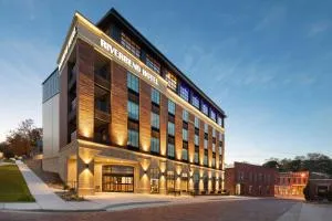 Riverbend Hotel and Suites, Trademark Collection by Wyndham - Conneaut