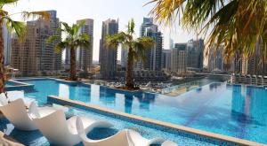 Marina Views in Walkable Location with Pool & Gym