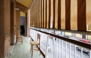 3 Bedroom Cozy Apartment In Pescara