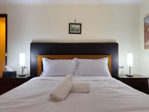 Seven Mile Beach House - 5 minutes to the Airport