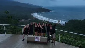 100% Cafe Moto Hostel - Tiniguiban