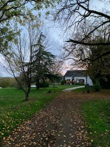 Villas Maison de campagne avec piscine et etang : photos des chambres