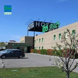 Hotel Ibis Styles Lleida Torrefarrera - Corbíns
