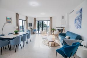 Appartements 4 pieces Luxe - Acces Piscine : photos des chambres