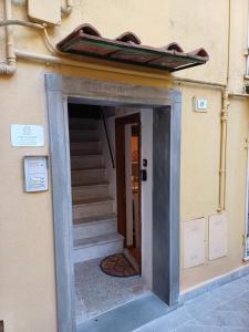 PERLA DEL GOLFO (con Box Auto)