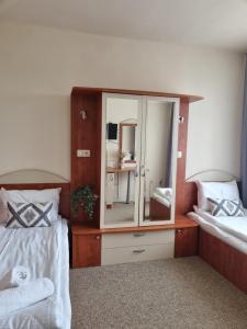 Dezudava Family Hotel