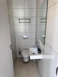 Beautifully furnished loft apartment in central Durbanville