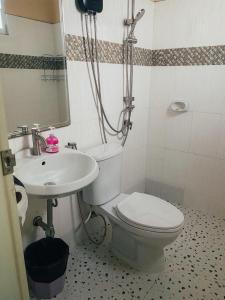 Little wild hostel khaosok