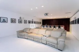 Villa in Herzliya Pituach, Israel - 荷兹利亚B