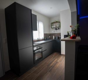 Maisons de vacances LA NUIT DES SECRETS Love Room 4 etoiles avec Jacuzzi et Sauna : photos des chambres