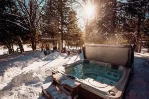 Cottage Le Petit Renard Waterfront & Jacuzzi - La Conception