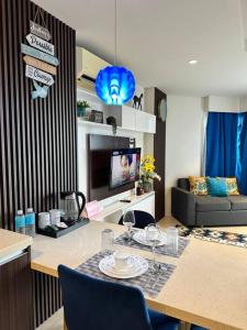 Tambuli Seaside Residences Tower C Seaview balcony pool 18mins Aiport