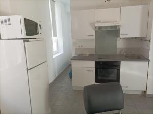 "Doux Refuge"-Meublé de Tourisme 3 étoiles -Résidence "Les Logis de Béziers"-Garage optionnel-Cœur de ville-Plages à 16km !