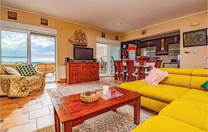 Awesome Home In Zaboric With Wifi