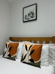 St Helens House Incredible Location with Parking & Garden