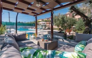 Apartment Banjole With Sea View 200