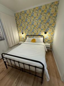 Luxury Boutique Home - 4 Beds 1 Baths 25 minutes to NYC