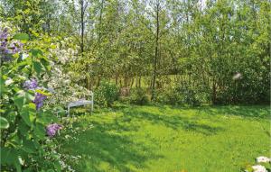 Nice Home In Vinderup With Kitchen