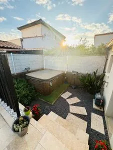 Villa avec jacuzzi en petite camargue - Saint-Laurent-dʼAigouze