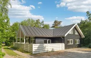 3 Bedroom Cozy Home In Grenaa - Fuglsang