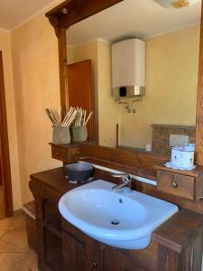 Monicas apartment Viola