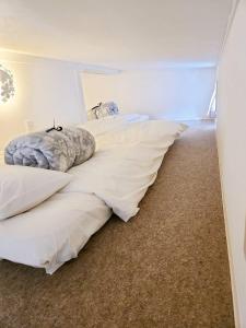 DogrunCafe & Resorts JENNIE West-Karuizawa