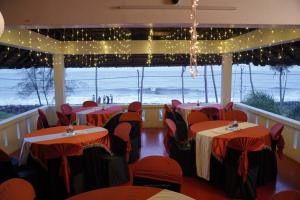 Cherai Beach Palace