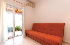 Stunning Apartment In Valbandon