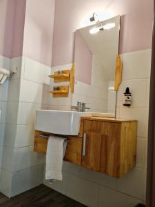Hotels Urban Style, Hotel Le Cheval Noir, Saint-Etienne : photos des chambres