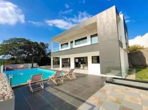 Villa CasaCocoa - Helville