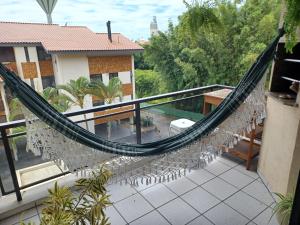 Segurança e conforto na Praia Brava a 100 do mar - Condomínio Curimã