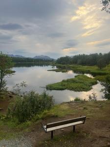 Moderne liten leilighet på toppen av Tromsøyen