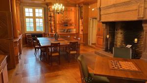 Domaine La Cour Des Nobles - Demeure, Maison et Appartements au coeur de Riquewihr : photos des chambres