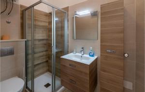 Cozy Apartment In Barbariga With Wifi