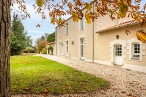 Villas Manoir de L-AUBINIERE : photos des chambres