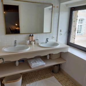 Villas Manoir de L-AUBINIERE : photos des chambres
